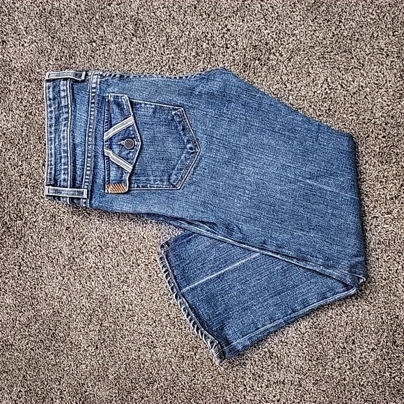 Paige Capris - Picture 1 of 4